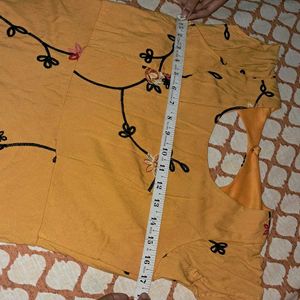 Yellow Floral Embroidered Dress (size~M)🌻