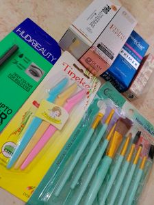 Combo Pack Of Primer Fixer Face Razor Kajal Brush