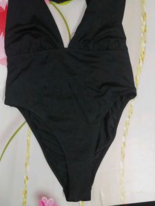 (200)Black One Piece Swimsuit