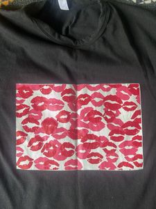 Women &amp; girls Round Neck Casual kiss printed cotto