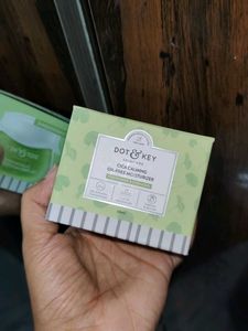 Dot &amp; Key Moisturizer