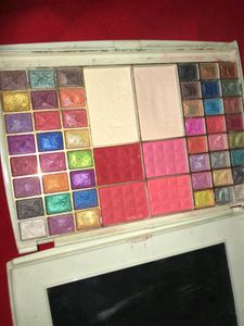 All  Beauty Collection with 48 Pigmented colorsName: Brand Urban 4 Blusher 2 Compact Powwder