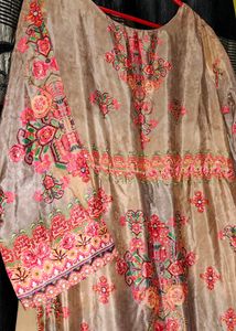 Pakistani Gawn  Girls(Offer Price Till Tomorrow)