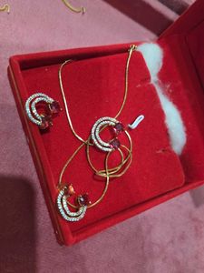 Rubia AD Zirconia Pendant Set With Chain