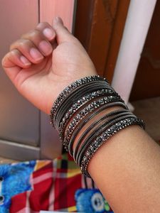 Elegant Bangle Set