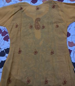 Women Lakhnavi Chikan Kurta