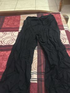 Black Flared Pants With Pockets