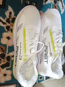 Men Sports Shoes.