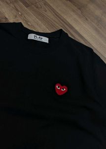 PLAY T-Shirt