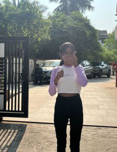 Korean Woman Crop Top 💜