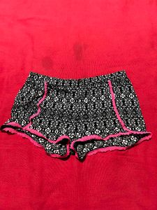 Black &amp; White Printed Kids Shorts – 10–11Y