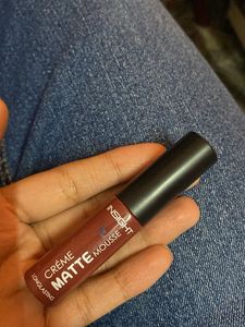 insight matte mousse lipstic (poppy)