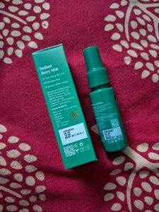 Oteria Radiant Berry Mist With Fresh Strawberry