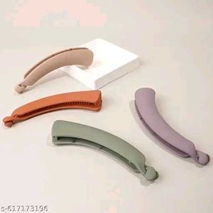 Chic Banana Hair Clips 4pcs