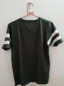 Snazzy Brand Parrot Green T-shirt
