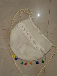 Sling Bag Traditional