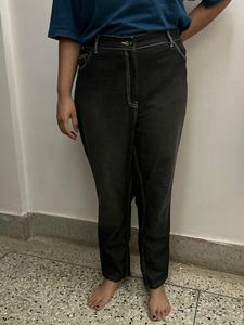 Grey Jeans With White Stitching
