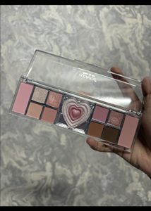Beautiful Korean Makeup Pallet