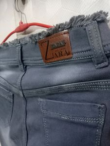 Frayed Hem Skinny Jeans