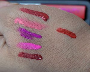 Huda Pick Red Liquid Lipstick Pack Of 18 Piece