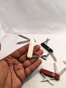 Victorinox Classic SD For 600 Each