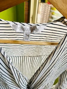 Forever New Blue stripped knot top