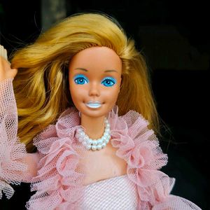 Leo Mattel Vintage 80s Barbie Doll
