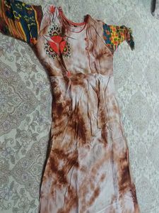COMBO OF 2 EMBROIDERD KURTIS.