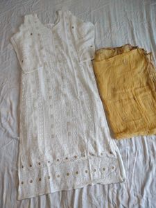 White Embroidered Kurti dupatta