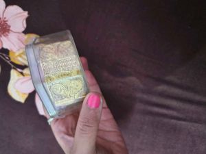 Gold-toned Bangle it's new unique golden bracelet