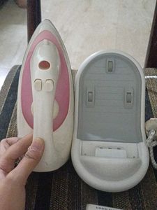 New Steam Iron Proper Working Condition