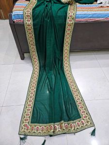 without blouse saree