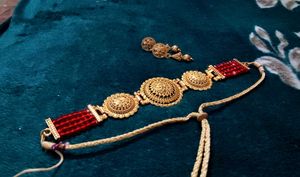 Elegant and Gold-Tone Necklace &amp; Earring Set