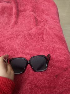 Chic Edgy Black Sunglasses Unisex