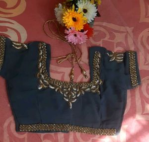 Elegant Grey &amp; Gold Saree