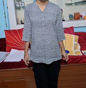 Printed Women&#39;s Top