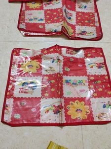 Kids&#39; Arts &amp; Crafts Apron + Floor Mat
