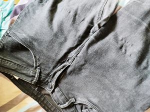 Ripped Jeans For Girls