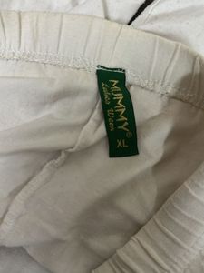 White Capri Leggings