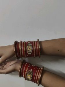 Red &amp; Gold Bangle Set