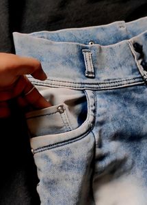 Beautiful Slim Jeans With Design