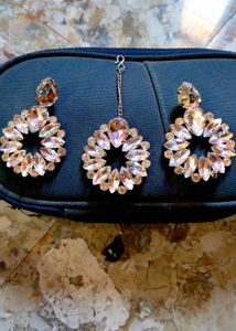 Earings With Mangtika
