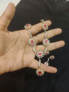 Pretty And Elegant AD Necklace With Matching Earri
