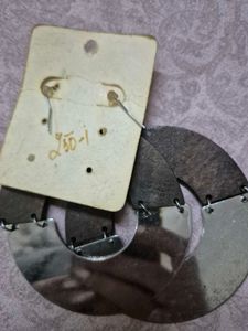 Earings