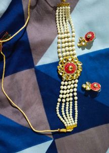 2 Purl And Moti Kundan Set
