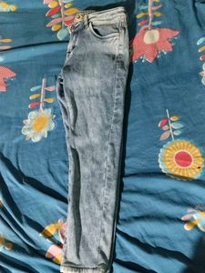 Light Wash Denim Jeans