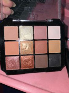 Eyeshadow Palette - Professional Cosmetics