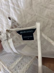 GUESS By Marciano.