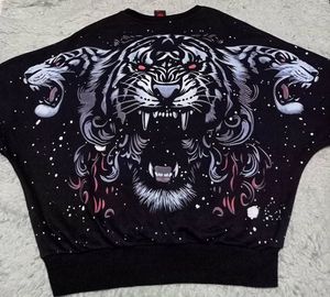 Trendy Black Graphic Sweatshirt