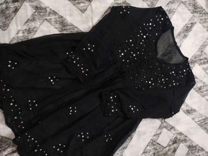 Black Embroidered Kurta